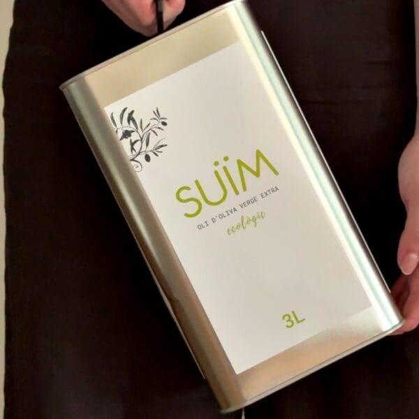 Visión frontal de la lata de 3l de aceite de oliva virgen extra